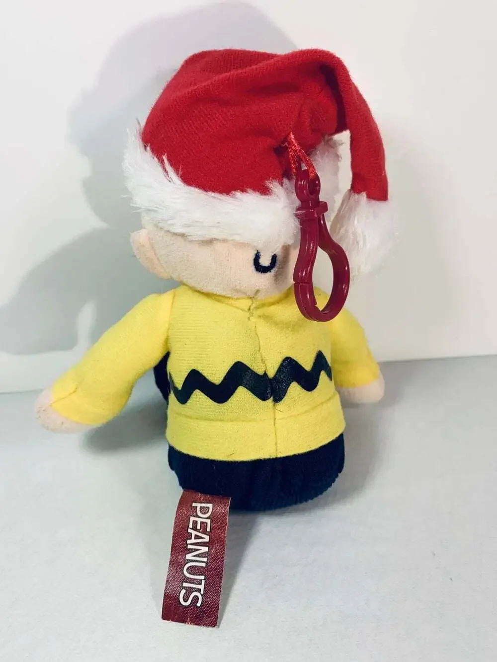 Charlie Brown Plush Christmas hat clip